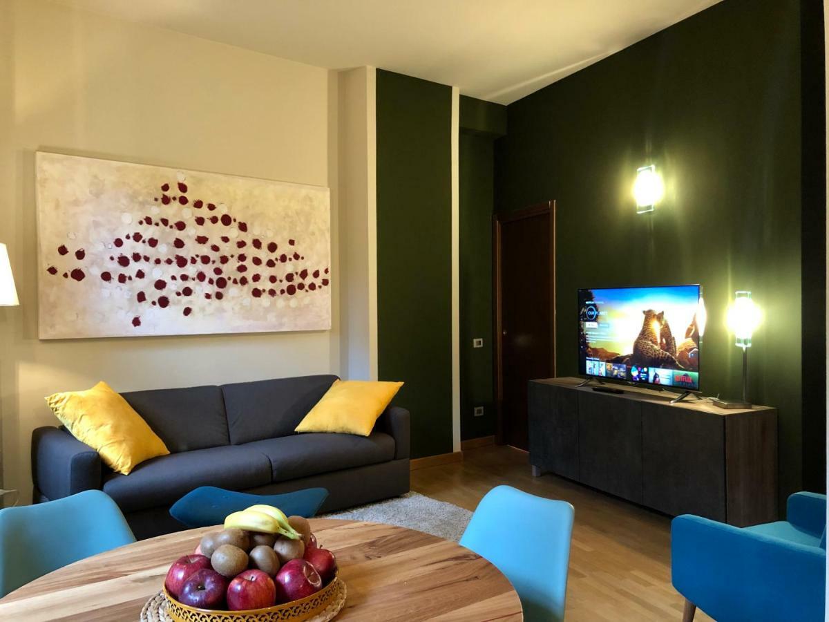 La Via Degli Artisti Daire Arona Dış mekan fotoğraf